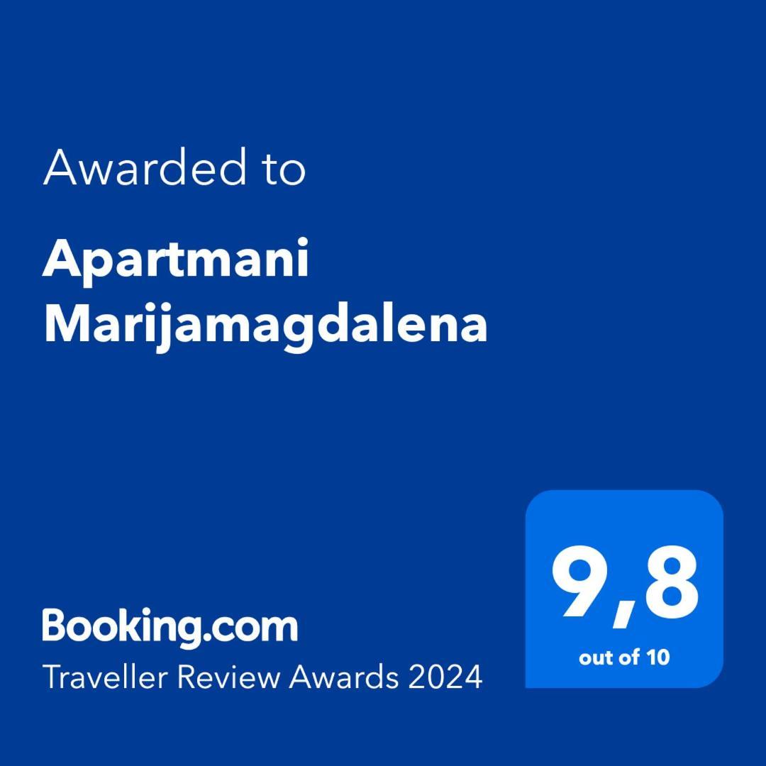 Apartmani Marijamagdalena Gračac Exterior foto