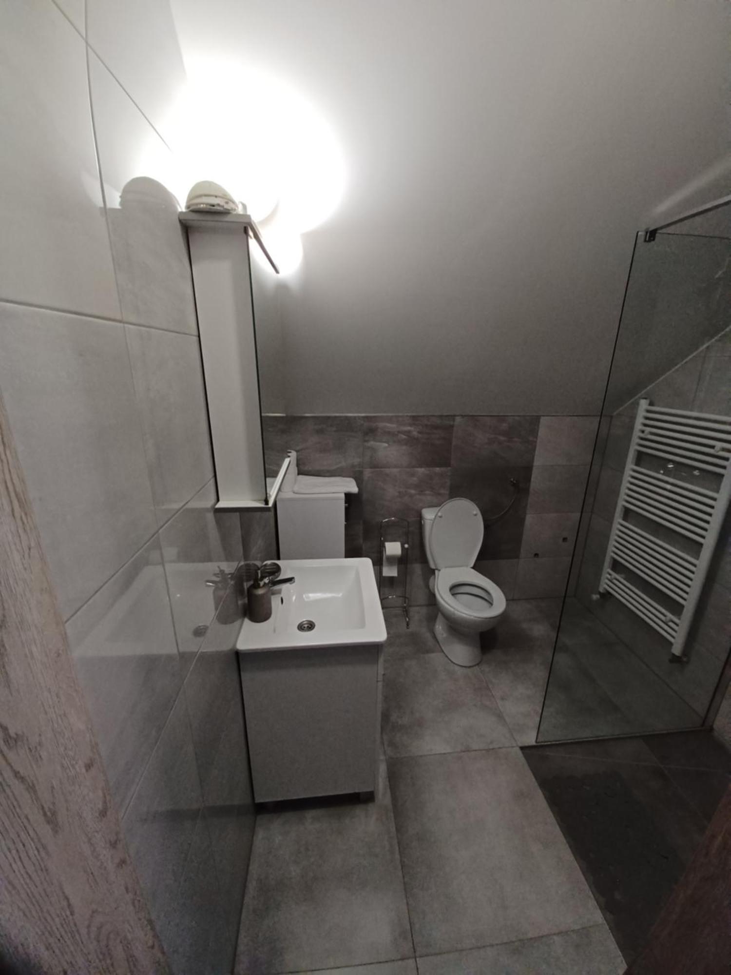 Apartmani Marijamagdalena Gračac Exterior foto